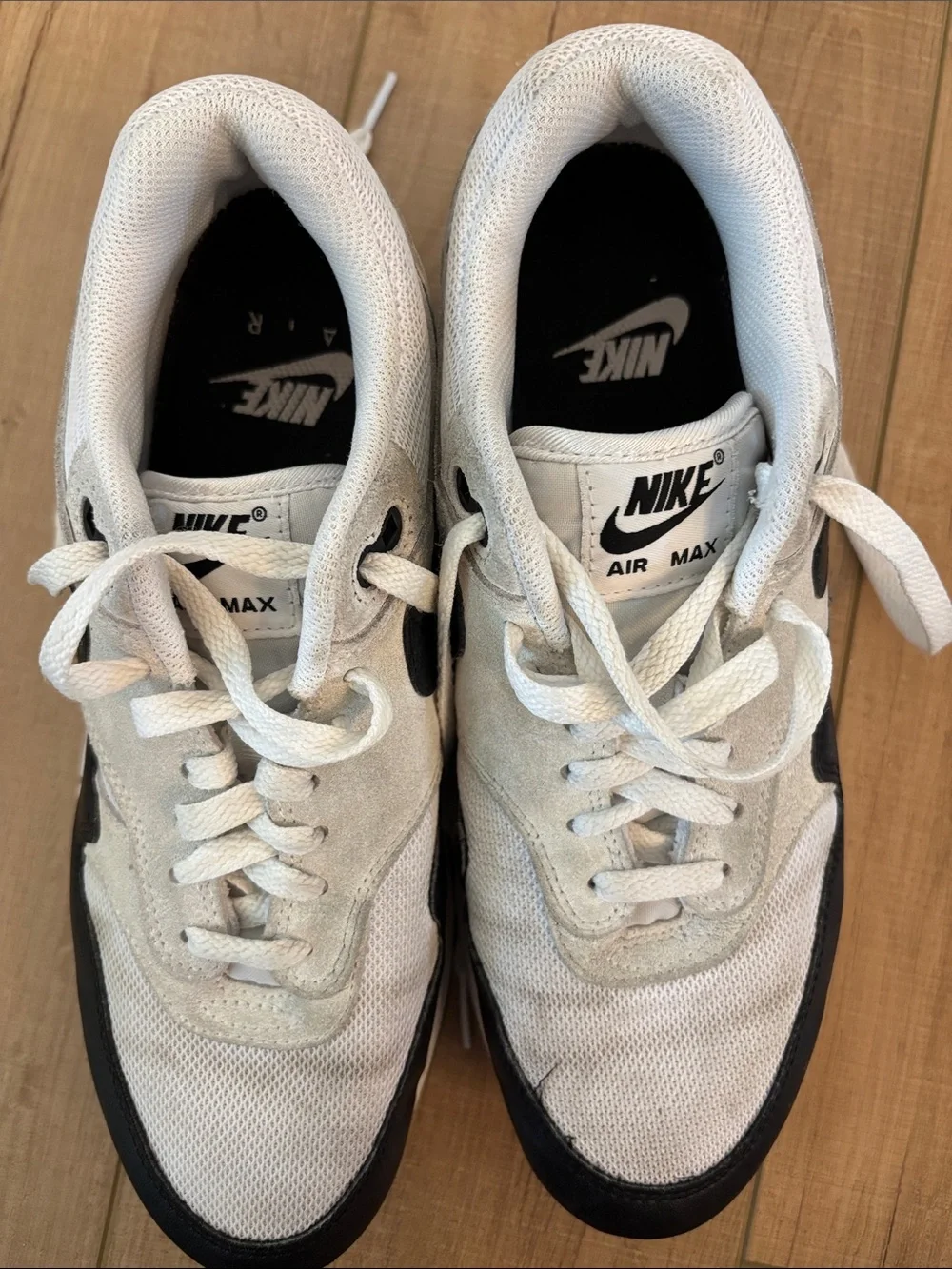Men’s Nike Air Max size 8.5